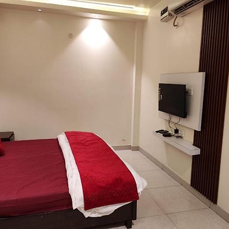 Sun Moon Residency And Apartments, Hotels In Rohini Delhi  Dış mekan fotoğraf
